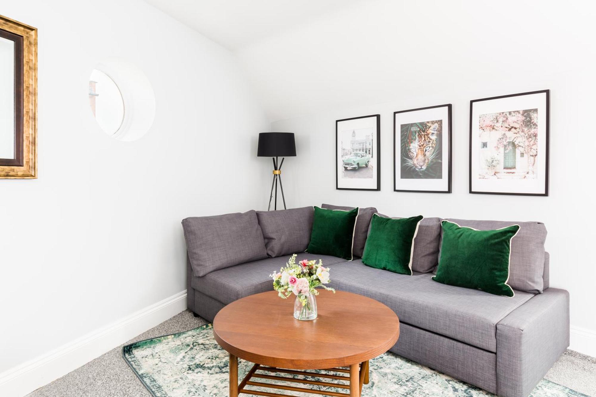 Duplex Loft Apartment With Balcony & Private Entrance In Jq ברמינגהאם מראה חיצוני תמונה