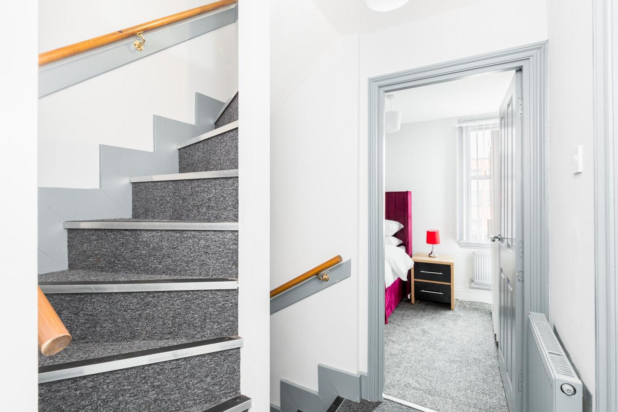 Duplex Loft Apartment With Balcony & Private Entrance In Jq ברמינגהאם מראה חיצוני תמונה